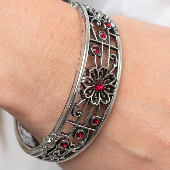 Paparazzi Jewelry Accessories - Prairie Musical - Red Bracelet - Vintage - Picture 1 of 4